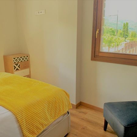 Apartamento Ibon Apartment Бенаск Екстериор снимка